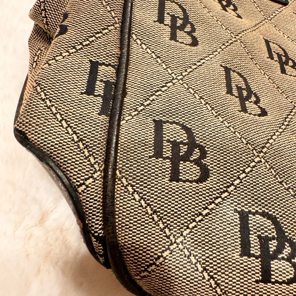 Dooney & bourke canvas and leather trim tote bag 14x9.5x7 - Picture 3 of 13